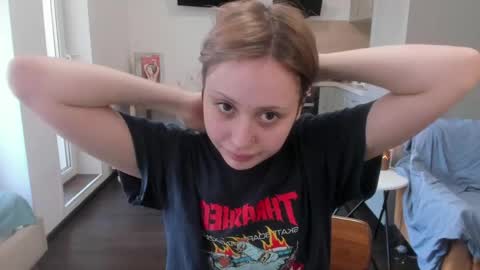 Ashley but u can call me Ash  im living with neighbor we just friends pls dont ask we not couple online show from 04-09-26, 10:31