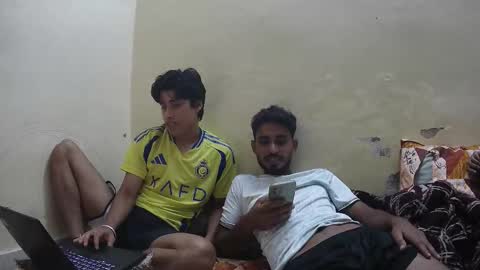 Snapshot of ash2730 chatting on 10-09-25, 06:39 ash2730 online show from 10-09-25, 06:39