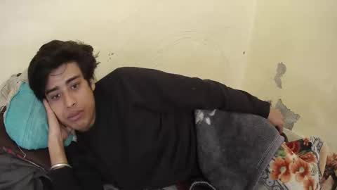 Snapshot of ash2730 chatting on 12-20-25, 04:08 ash2730 online show from 12-20-25, 04:08