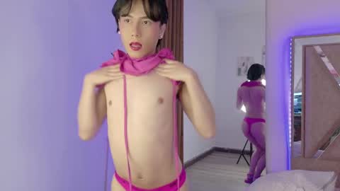 Ash Femboy online show from 09-22-25, 09:17