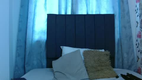 Asha Bliss online show from 04-17-26, 05:49