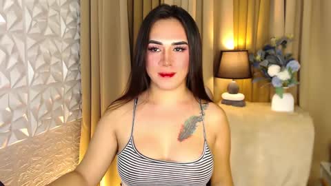 Snapshot of ashanti_yuki chatting on 01-12-25, 10:34 Ashanti online show from 01-12-25, 10:34