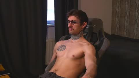 Snapshot of asher_88 chatting on 05-14-26, 07:48 Jerk Machine online show from 05-14-26, 07:48