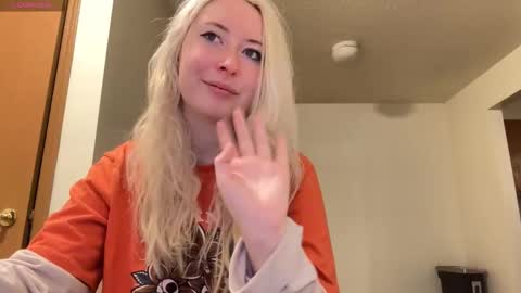 Snapshot of ashisscene chatting on 01-07-26, 11:07 ash 3 online show from 01-07-26, 11:07