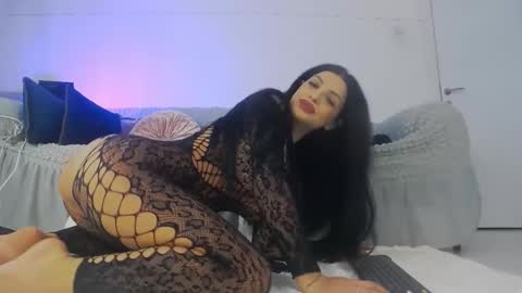 Iris online show from 11-11-25, 06:02