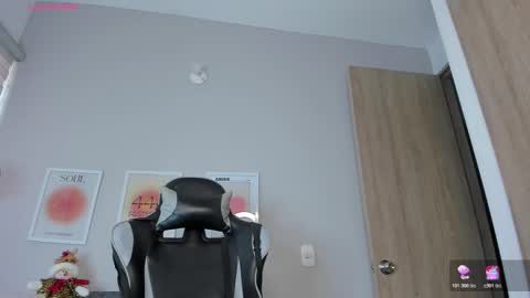 A S H L E Y online show from 11-26-25, 09:16