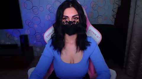   Yasmina   online show from 12-20-25, 04:19