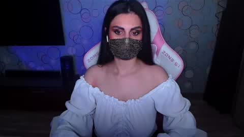 Snapshot of ashley__cooper__ chatting on 06-27-26, 04:39 Yasmina online show from 06-27-26, 04:39