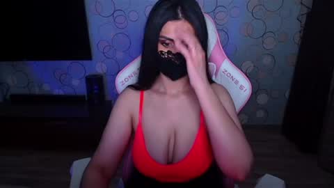 Snapshot of ashley__cooper__ chatting on 06-29-26, 05:03 Yasmina online show from 06-29-26, 05:03