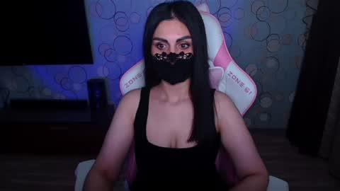 Snapshot of ashley__cooper__ chatting on 07-02-26, 05:35 Yasmina online show from 07-02-26, 05:35
