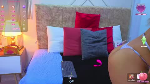 Snapshot of ashley__foxx_ chatting on 05-21-26, 02:35 ashley online show from 05-21-26, 02:35