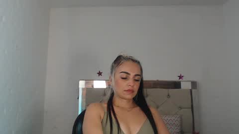 Snapshot of ashley__tylor chatting on 01-14-25, 06:13 ashley__tylor online show from 01-14-25, 06:13