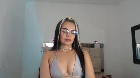Snapshot of ashley__tylor chatting on 01-30-25, 03:33 ashley__tylor online show from 01-30-25, 03:33