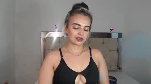 Snapshot of ashley__tylor chatting on 02-15-25, 03:31 ashley__tylor online show from 02-15-25, 03:31