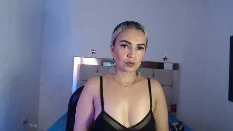 Snapshot of ashley__tylor chatting on 02-24-25, 02:51 ashley__tylor online show from 02-24-25, 02:51
