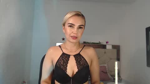 Snapshot of ashley__tylor chatting on 03-09-25, 12:42 ashley__tylor online show from 03-09-25, 12:42
