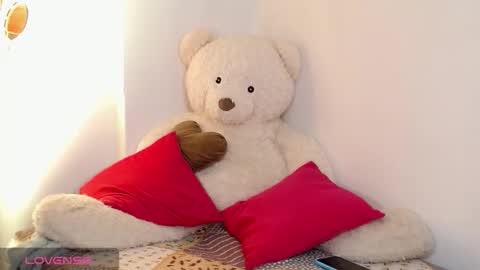 Snapshot of ashley_amoret94 chatting on 09-28-25, 12:38 ashley_amoret94 online show from 09-28-25, 12:38