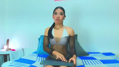 Snapshot of ashley_blazze chatting on 06-08-26, 11:32 Ashley Blazze online show from 06-08-26, 11:32