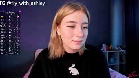 Snapshot of ashley_fly chatting on 09-09-25, 06:13 ashley_fly online show from 09-09-25, 06:13