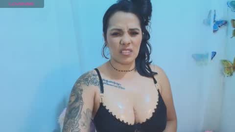 Snapshot of ashley_joyx_ chatting on 05-12-26, 04:20 ashley_joyx_ online show from 05-12-26, 04:20