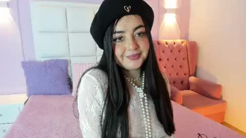 Snapshot of ashley_petit chatting on 07-20-26, 01:13 ashley_petit online show from 07-20-26, 01:13