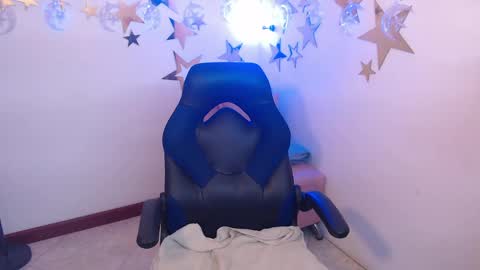 Snapshot of ashley_prg2 chatting on 05-20-26, 10:05 Ashley online show from 05-20-26, 10:05