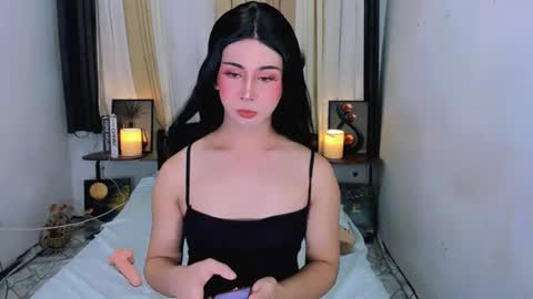 Snapshot of ashley_slutty chatting on 06-17-26, 10:39 ashley online show from 06-17-26, 10:39