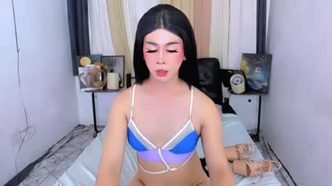 Snapshot of ashley_slutty chatting on 06-29-26, 10:37 ashley online show from 06-29-26, 10:37