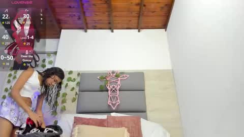 AshleyHill online show from 10-31-25, 04:35