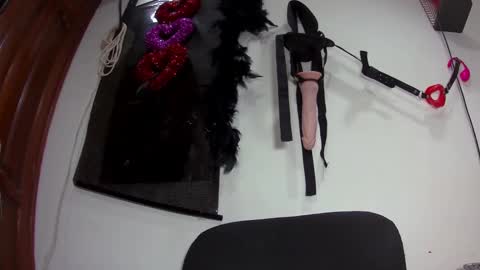 Snapshot of ashleyreyes_ chatting on 02-18-25, 03:21 Ashley online show from 02-18-25, 03:21