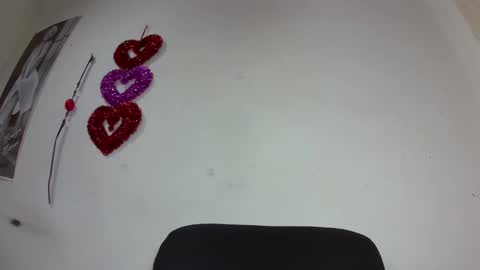 Snapshot of ashleyreyes_ chatting on 09-28-25, 12:49 Ashley online show from 09-28-25, 12:49