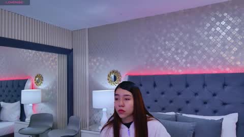 AshleyRoberh online show from 02-01-26, 12:15