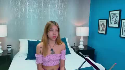 Snapshot of ashleyroberh chatting on 08-04-26, 03:21 AshleyRoberh online show from 08-04-26, 03:21
