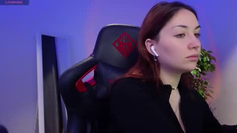 Ashley online show from 12-19-25, 09:05