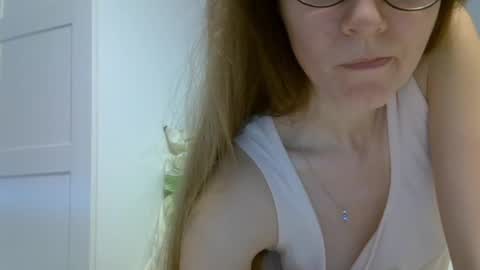 Snapshot of ashleyspice chatting on 05-14-26, 05:58 Ashley online show from 05-14-26, 05:58