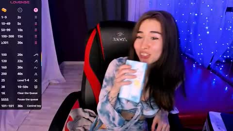 Ashley online show from 02-18-26, 01:18