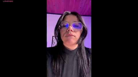 Ashleyy18   online show from 05-19-26, 06:47