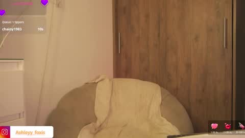 Snapshot of ashleyyfox_ chatting on 06-04-26, 02:06 Ashley Fox online show from 06-04-26, 02:06