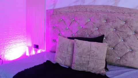 ashlybloom1 online show from 05-16-26, 11:53