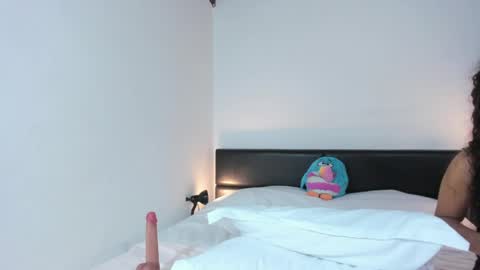 ashlyviper77 online show from 04-14-26, 11:55