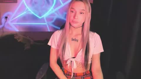 Snapshot of ashmila chatting on 02-01-26, 05:17 Mila online show from 02-01-26, 05:17