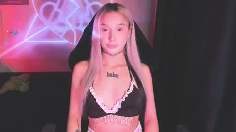 Snapshot of ashmila chatting on 02-04-26, 04:13 Mila online show from 02-04-26, 04:13