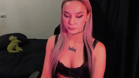 Snapshot of ashmila chatting on 02-14-26, 06:10 Mila online show from 02-14-26, 06:10