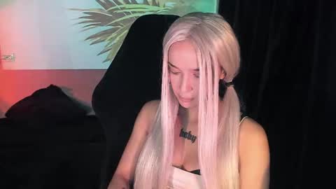 Snapshot of ashmila chatting on 06-22-26, 05:15 Mila online show from 06-22-26, 05:15