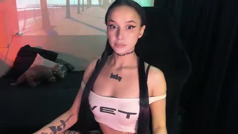 Snapshot of ashmila chatting on 06-28-26, 06:52 Mila online show from 06-28-26, 06:52