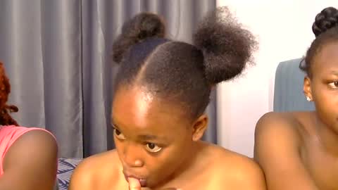 Snapshot of ashrine_ chatting on 06-14-26, 04:20 ashrine online show from 06-14-26, 04:20
