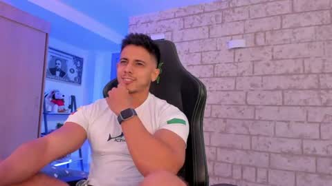 Snapshot of ashton_coleman_ chatting on 07-09-26, 11:53 my name real is camilo online show from 07-09-26, 11:53