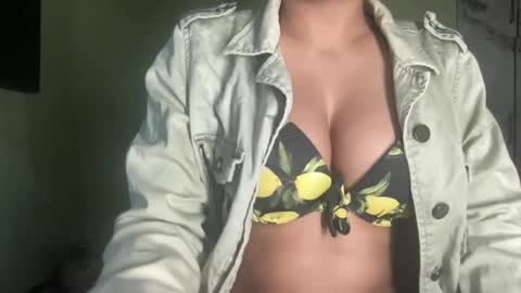 Snapshot of ashukhushi2022 chatting on 06-18-26, 02:23 khushi online show from 06-18-26, 02:23