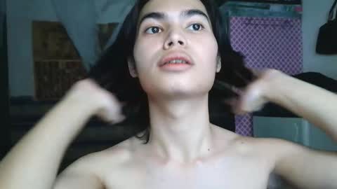 asian_babyboi online show from 01-11-26, 08:08