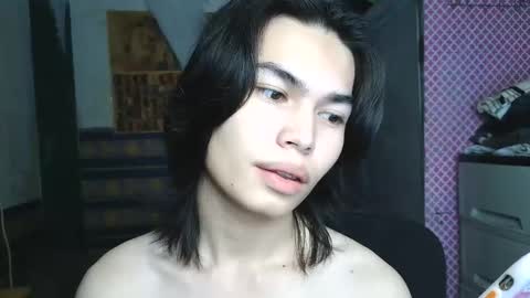 asian_babyboi online show from 01-13-26, 12:43